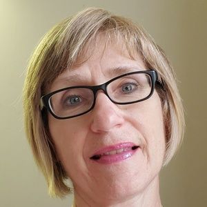 Meet your Posher, Beverly